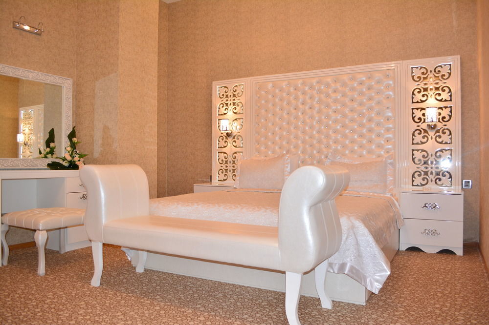 Admiral Hotel Баку Екстериор снимка