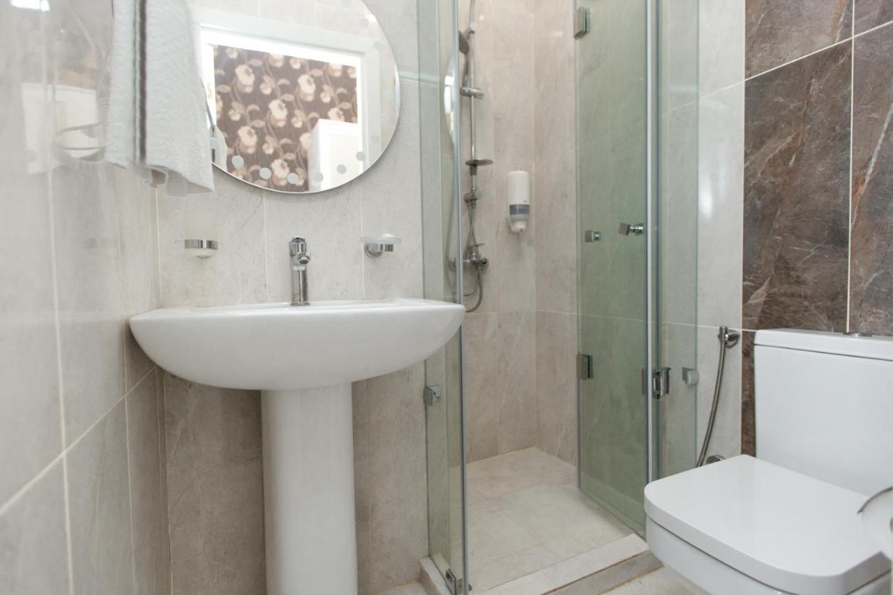 Admiral Hotel Баку Екстериор снимка